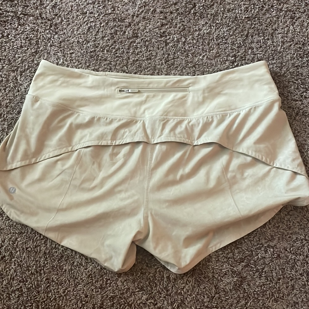Speed up high rise lined shorts 4in - Picture 2 of 3